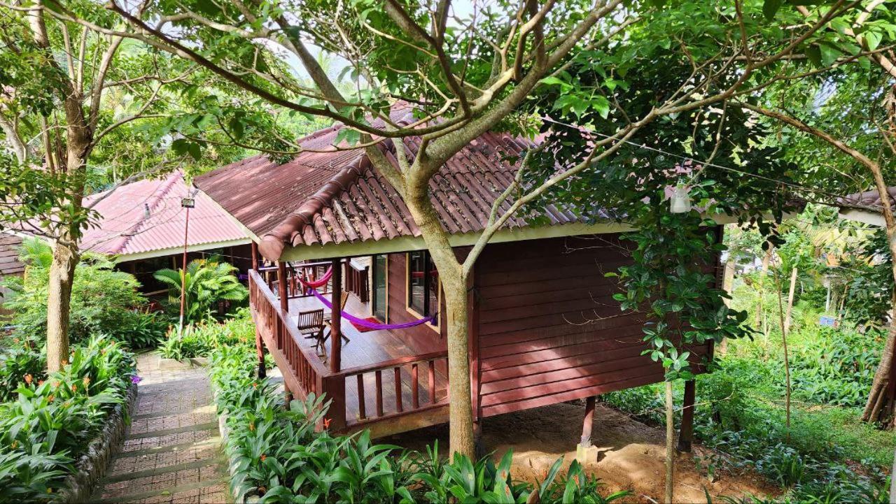 Sweet Jungle Bungalows Kaoh Touch 外观 照片
